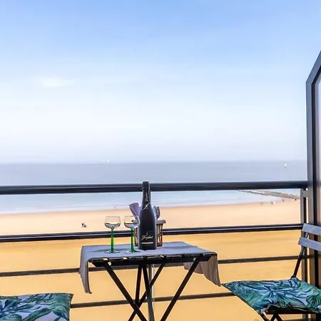 Huswell - Beautiful Spacious With Frontal Sea View 公寓