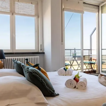 Huswell - Beautiful Spacious With Frontal Sea View 公寓 *